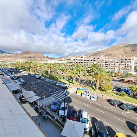 Newly Reformed 2 Bedroom Apartment In The Center Of Los Cristianos لوس كريستيانوس المظهر الخارجي الصورة