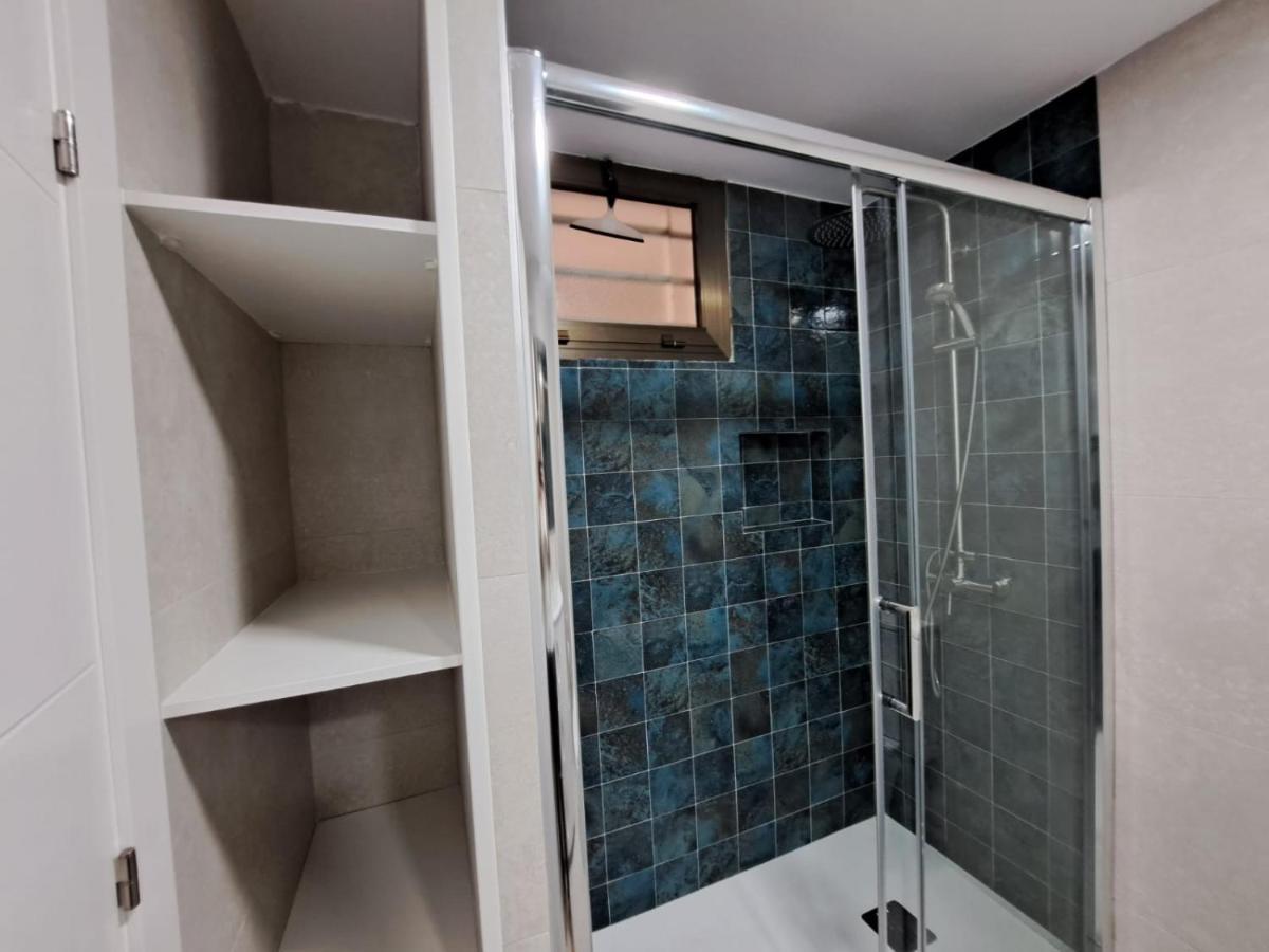 Newly Reformed 2 Bedroom Apartment In The Center Of Los Cristianos لوس كريستيانوس المظهر الخارجي الصورة